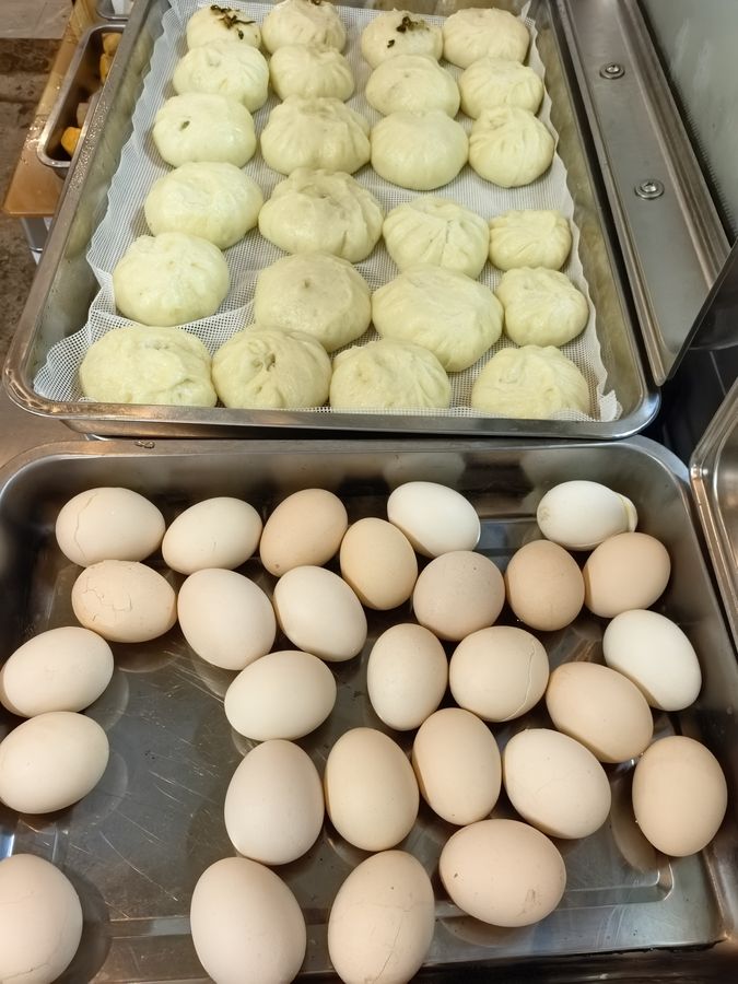 手工包子 · 土鸡蛋