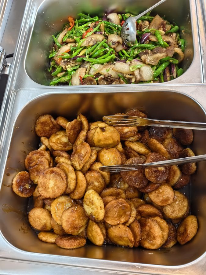豆角烧肉 香煎小土豆